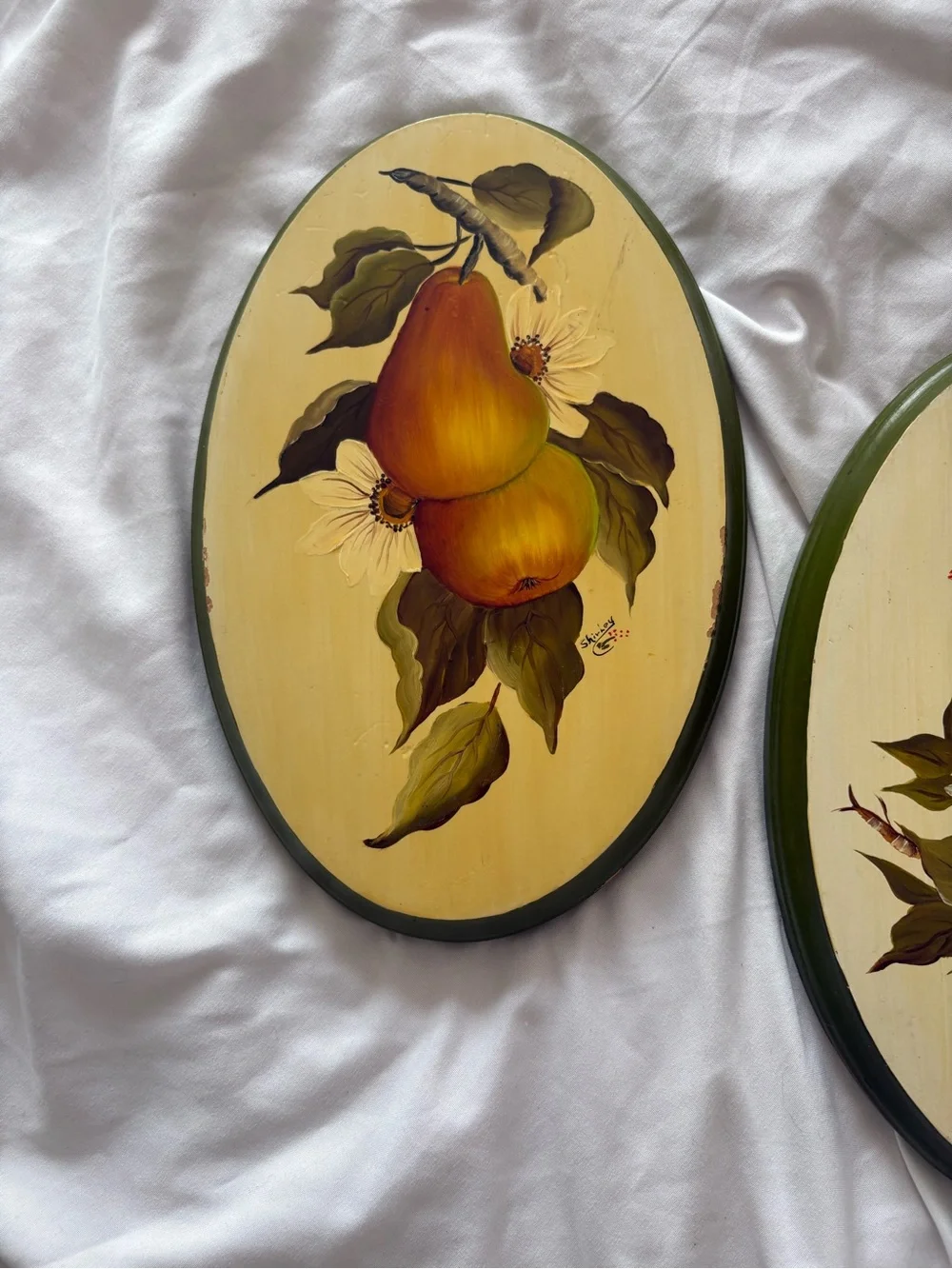 Vintage hand painted fruit oval wooden wall hanging plaques pear orange home